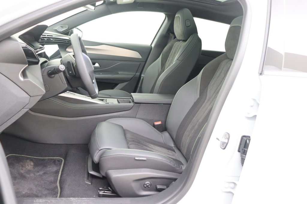 PEUGEOT 408 GT 58 kWh Electric 214 hp Auto    - ref: 7-51018 - Photo 12