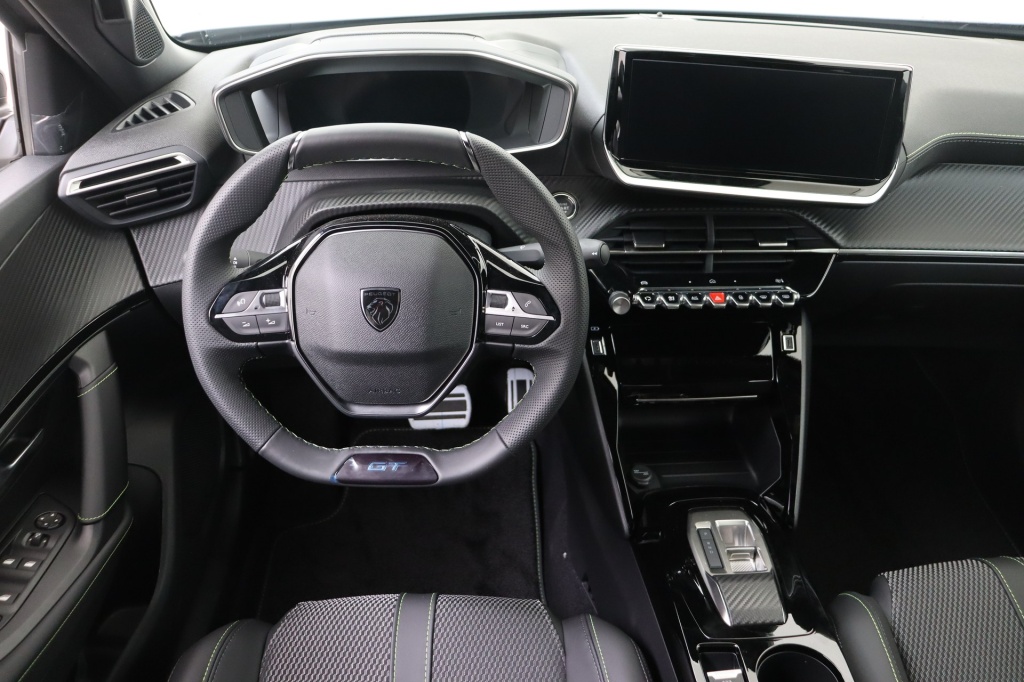 PEUGEOT 2008 GT Hybrid 145 hp e-DSC6 - ref: 7-51068 - Photo 11