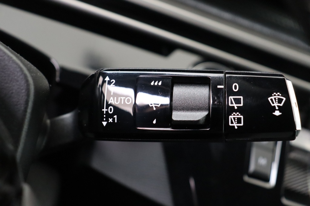 PEUGEOT 5008 GT Hybrid 145 hp e-DSC6 - ref: 7-51250 - Photo 18