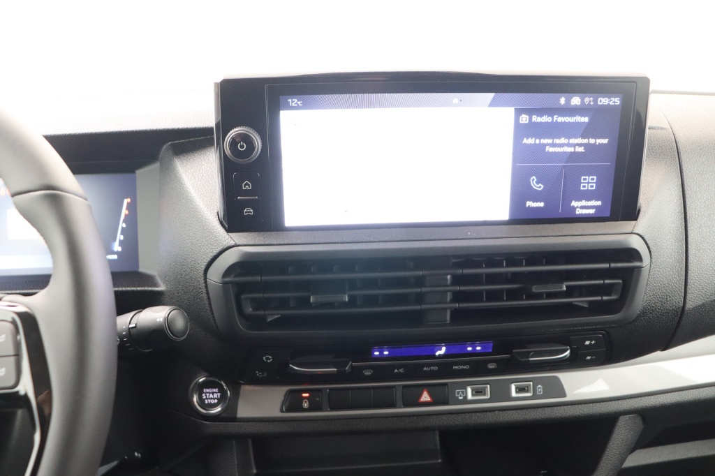 PEUGEOT Expert Double Cabine XL 2,2 180 hp Aut. - ref: 7-51491 - Photo 19