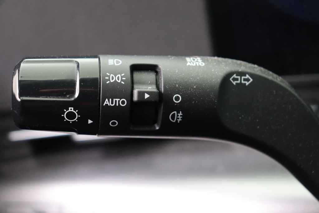 HYUNDAI Kona Feel 48 kWh 152 - ref: 7-51638 - Photo 18