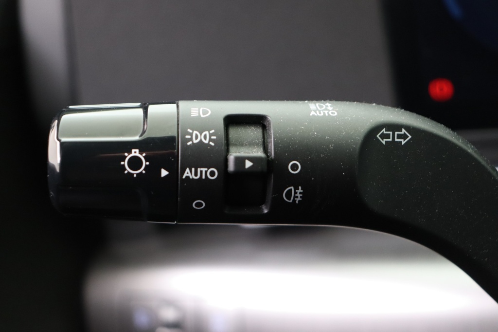 HYUNDAI Kona Feel 48 kWh 152 - ref: 7-51639 - Photo 18