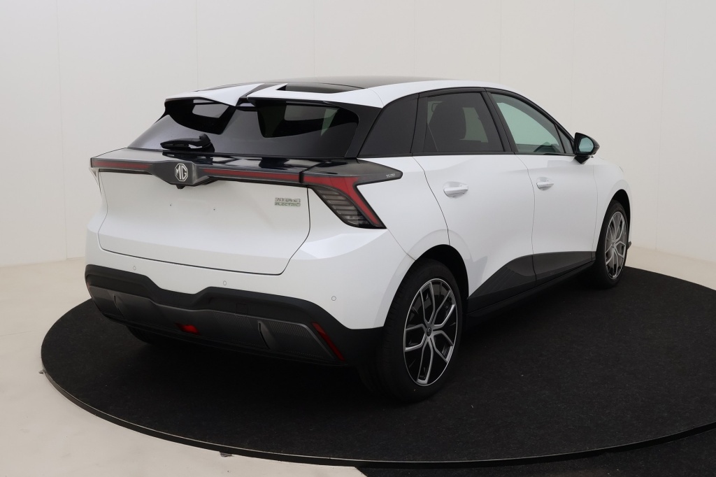MG MG4 Trophy Extended Range EV 77 kWh 6AT RWD - ref: 7-51877 - Photo 6