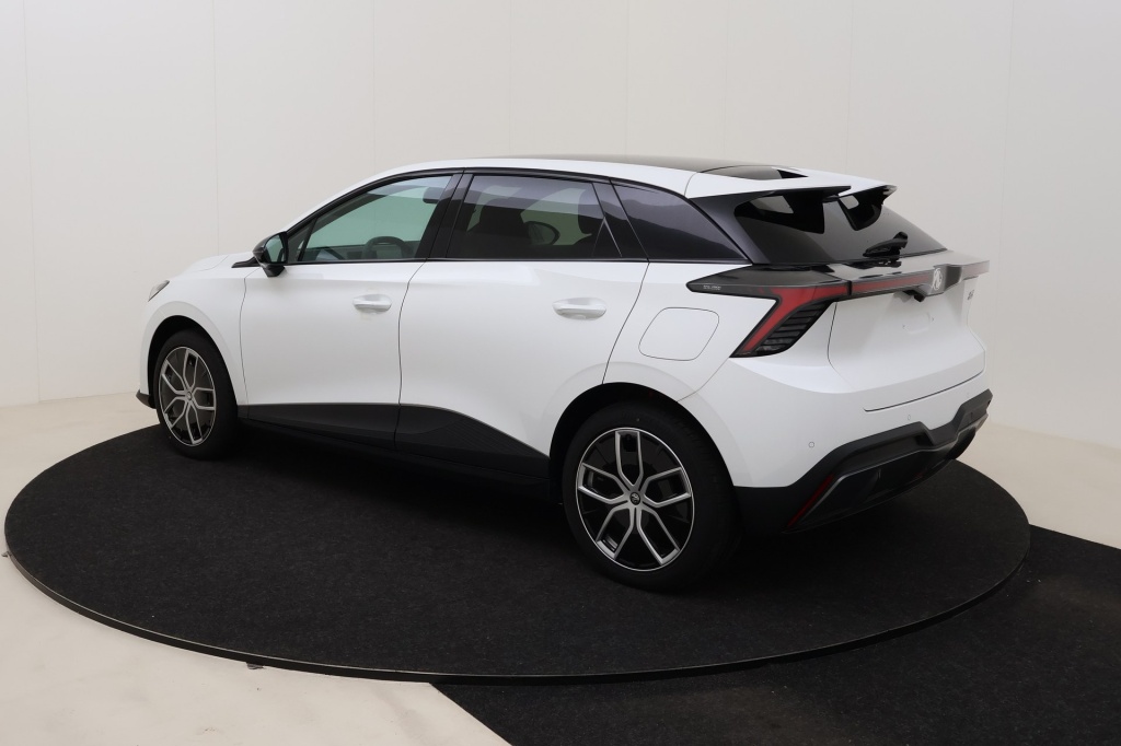 MG MG4 Trophy Extended Range EV 77 kWh 6AT RWD - ref: 7-51877 - Photo 8