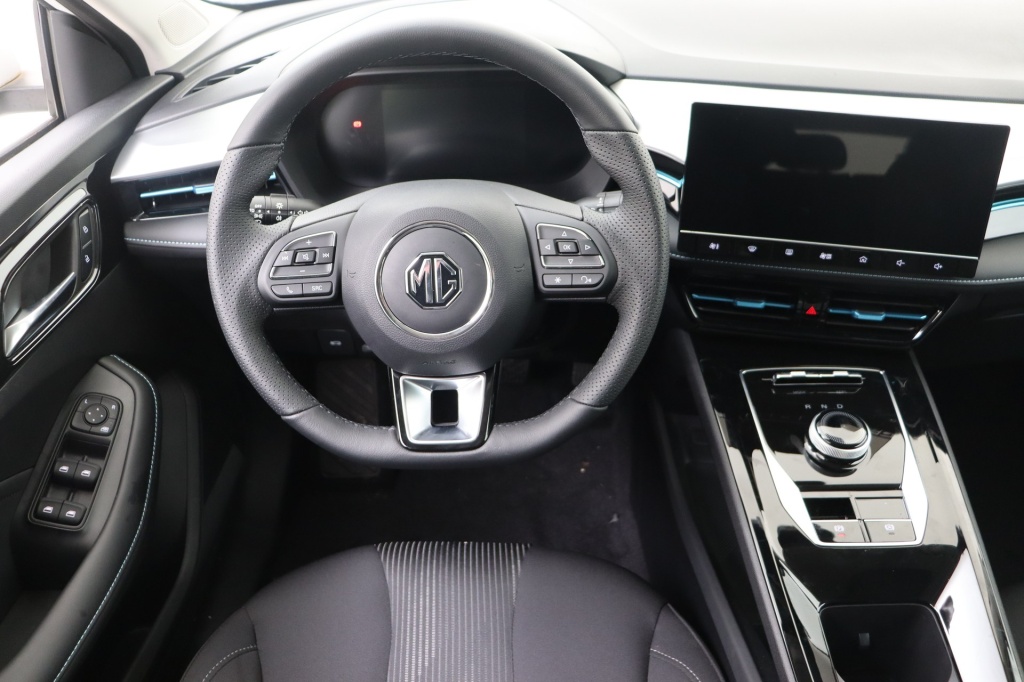 MG MG5 Comfort EV 50 kWh FWD - ref: 7-51885 - Photo 11