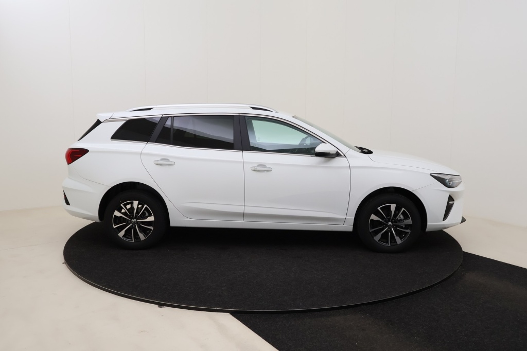 MG MG5 Comfort EV 50 kWh FWD - ref: 7-51885 - Photo 4