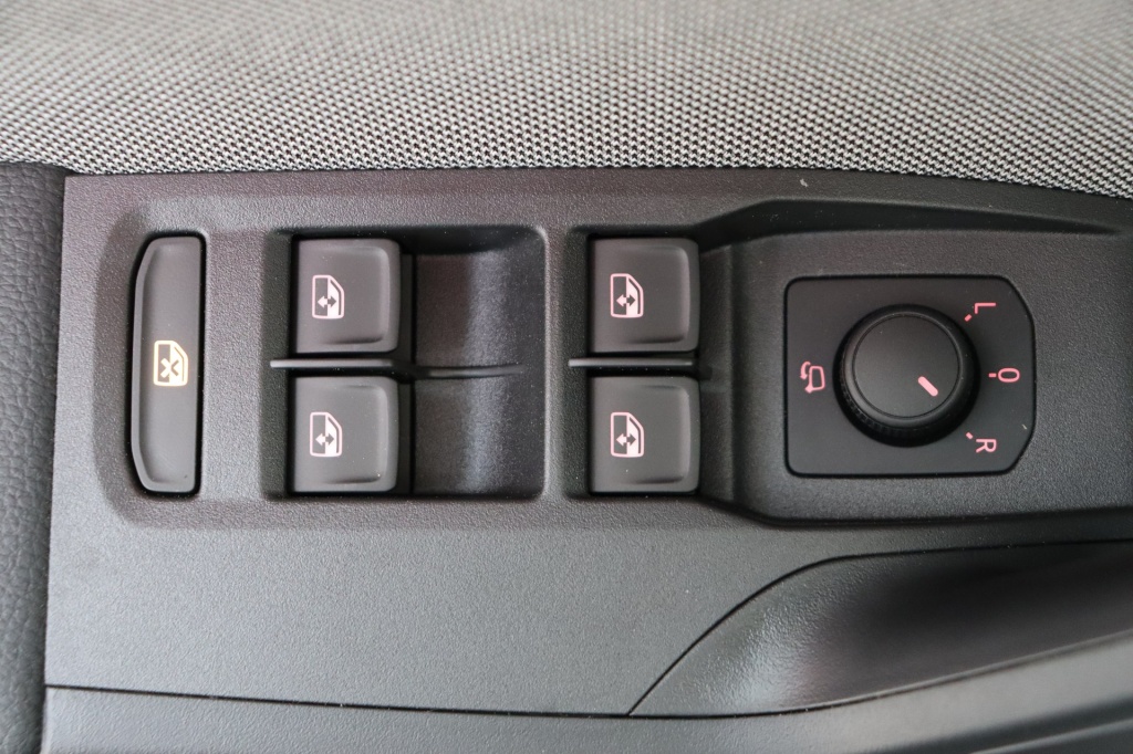 SEAT Arona FR Edition 1,0 TSI 115 hp DSG7 - ref: 7-52468 - Photo 17