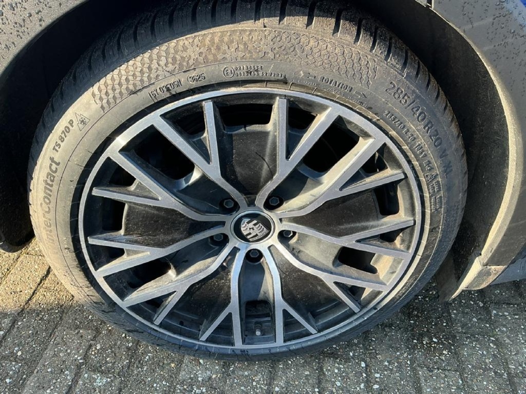 PORSCHE Taycan Cross Turismo Taycan Cross Turismo 4 Taycan Cross Turismo 4 - ref: 7-52499 - Photo 16