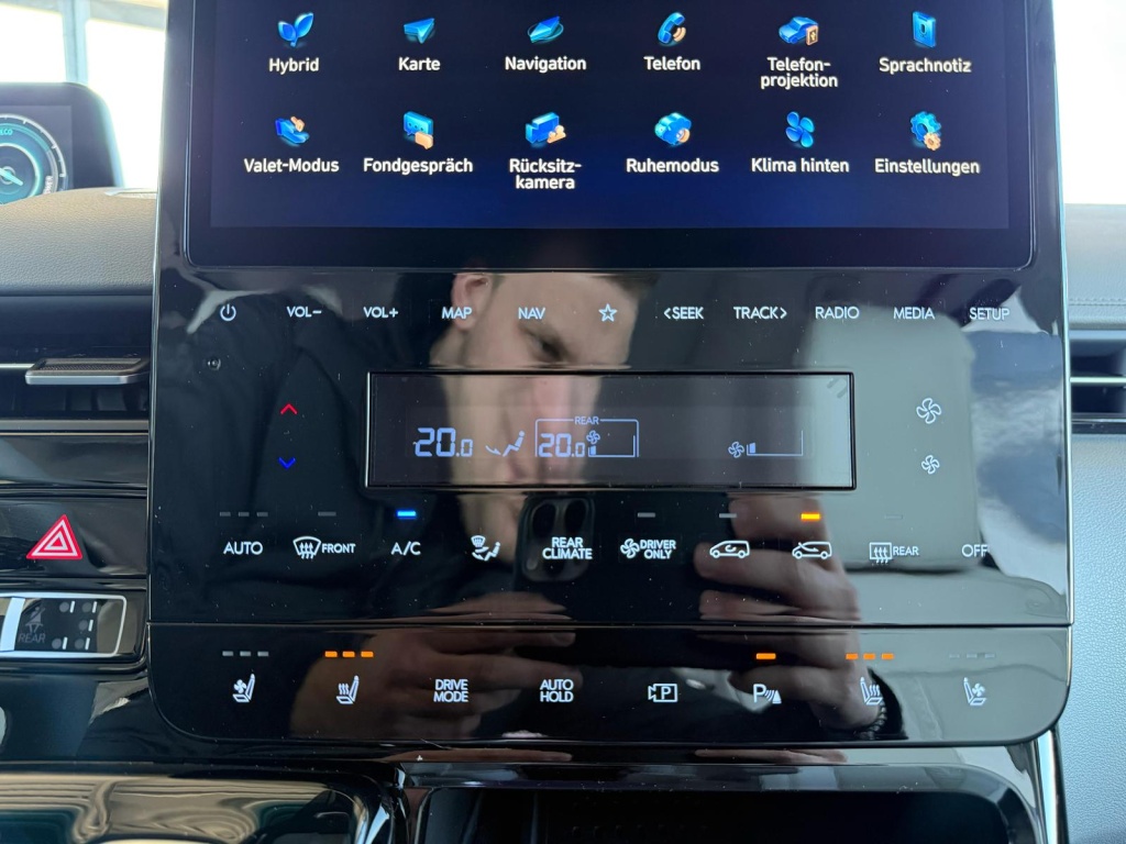 HYUNDAI Staria Luxury 1.6L T-GDi Hybrid (HEV) - ref: 7-52609 - Photo 17