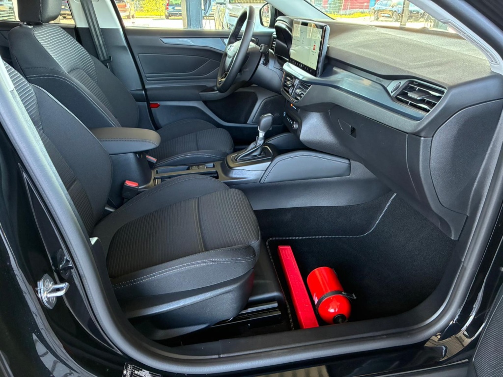 FORD Focus Active X 1.0L Hybrid (999cc) Automatic (7-speed) - ref: 7-52675 - Photo 9