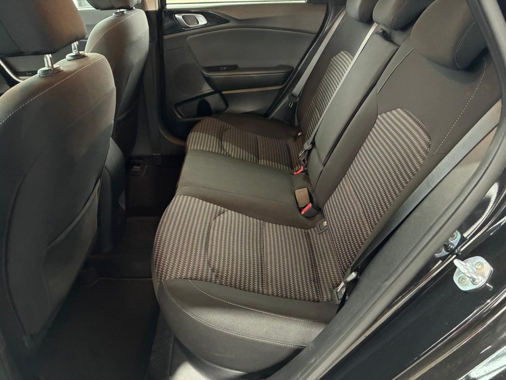 KIA Ceed SW Comfort 1.5 DCT - ref: 7-52687 - Photo 12