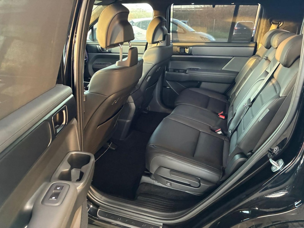 HYUNDAI Santa Fe Black Line 1.6L Plug-in Hybrid (PHEV) 4WD - ref: 7-52793 - Photo 6