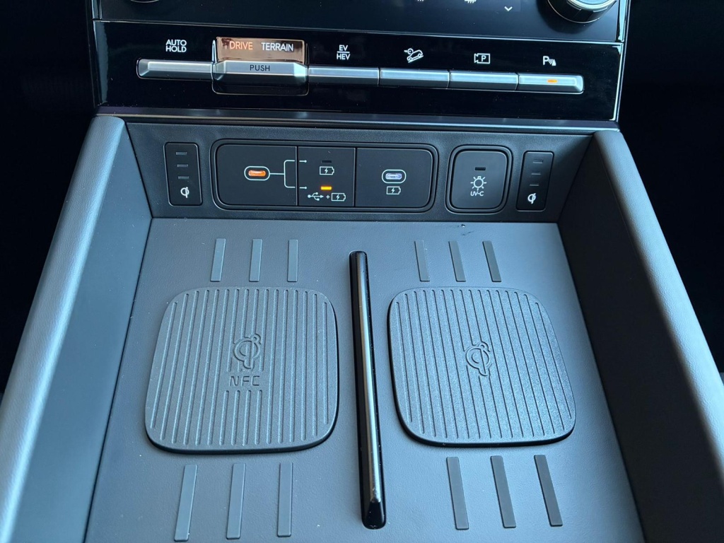 HYUNDAI Santa Fe Black Line 1.6L Plug-in Hybrid (PHEV) 4WD - ref: 7-52798 - Photo 17