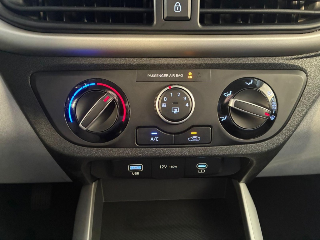 HYUNDAI i10 Advance 1.2 GDI - ref: 7-52807 - Photo 16