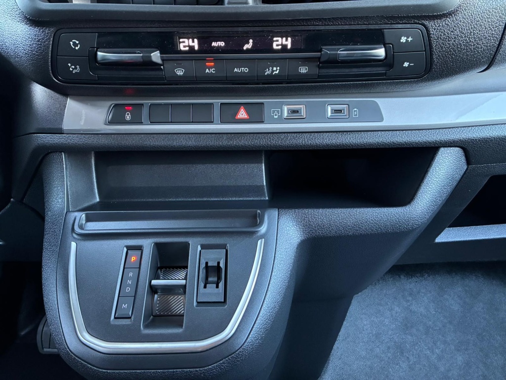 OPEL Vivaro Kombi XL 2.0 Diesel Automatik 177 PS - ref: 7-52808 - Photo 18