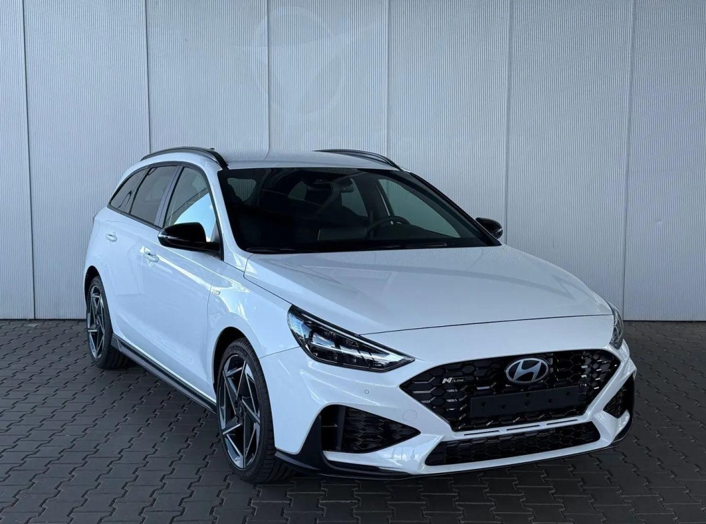 HYUNDAI i30 N-Line 1.5L T-GDI mHEV (DCT) - ref: 7-52816 - Photo 4