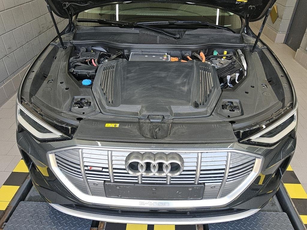 AUDI E-Tron S-Line 50 - ref: 7-52837 - Photo 11