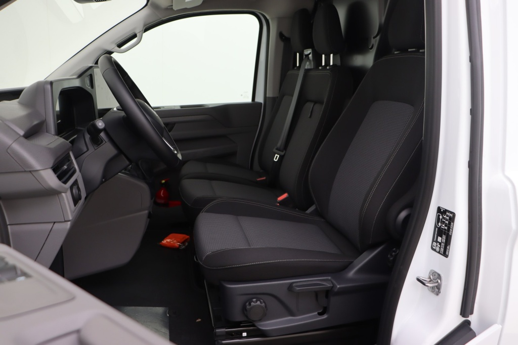 VOLKSWAGEN Transporter T7 Fourgon 3100 mm 2.0 TDI 110 hp Man.6 - ref: 7-53035 - Photo 12