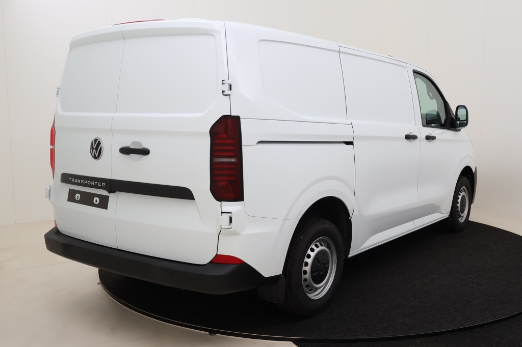 VOLKSWAGEN Transporter T7 Fourgon 3100 mm 2.0 TDI 110 hp Man.6 - ref: 7-53035 - Photo 6