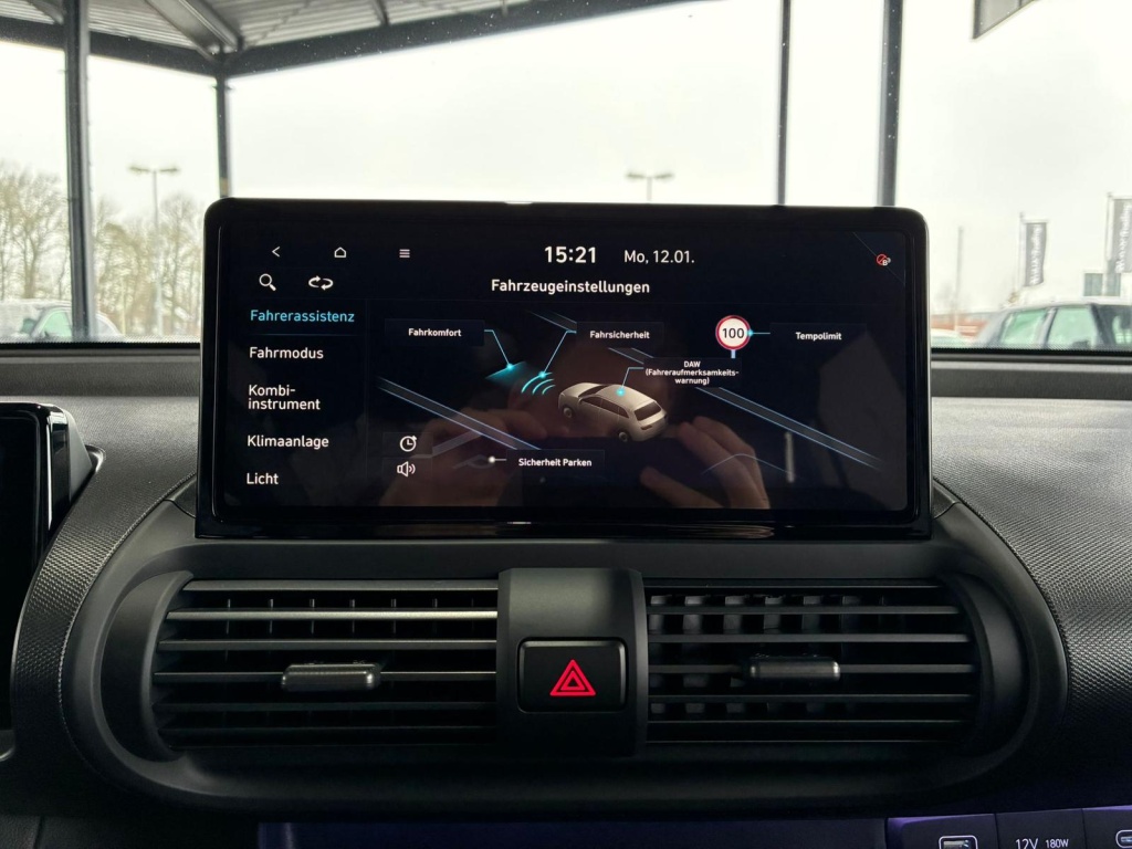 HYUNDAI Inster Evolve Sky + Winterpaket Electric 49 kWh (84 kW) - ref: 7-53096 - Photo 14