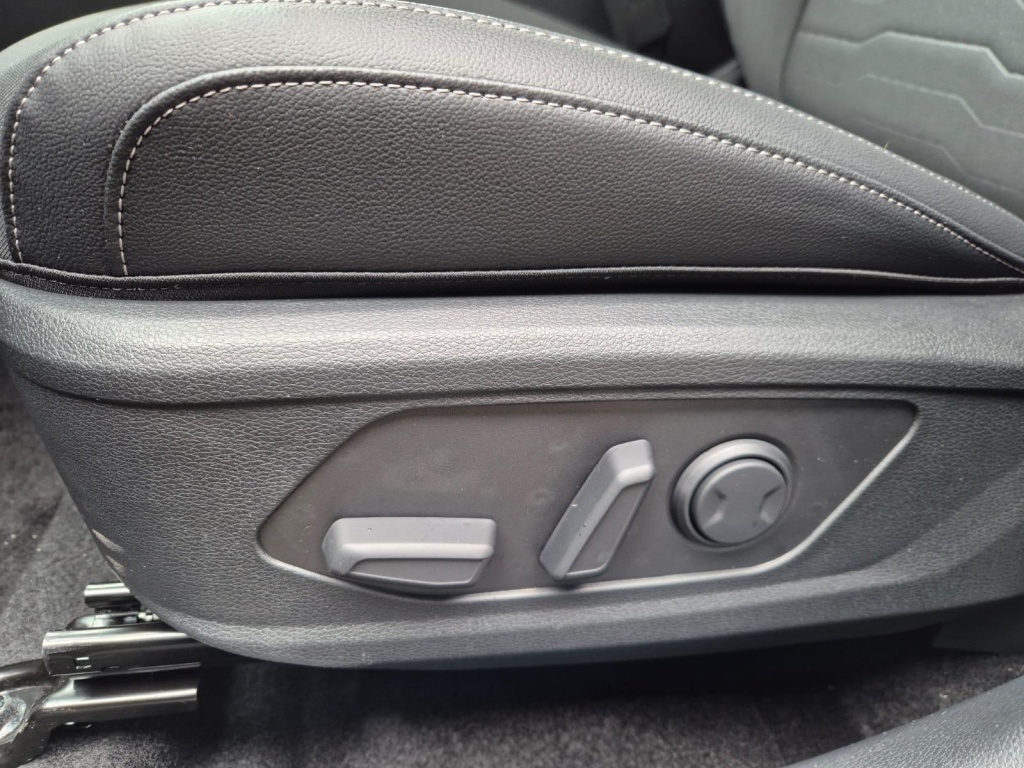 KIA Sportage 1.6 Gasoline 150hp - ref: 7-53571 - Photo 15