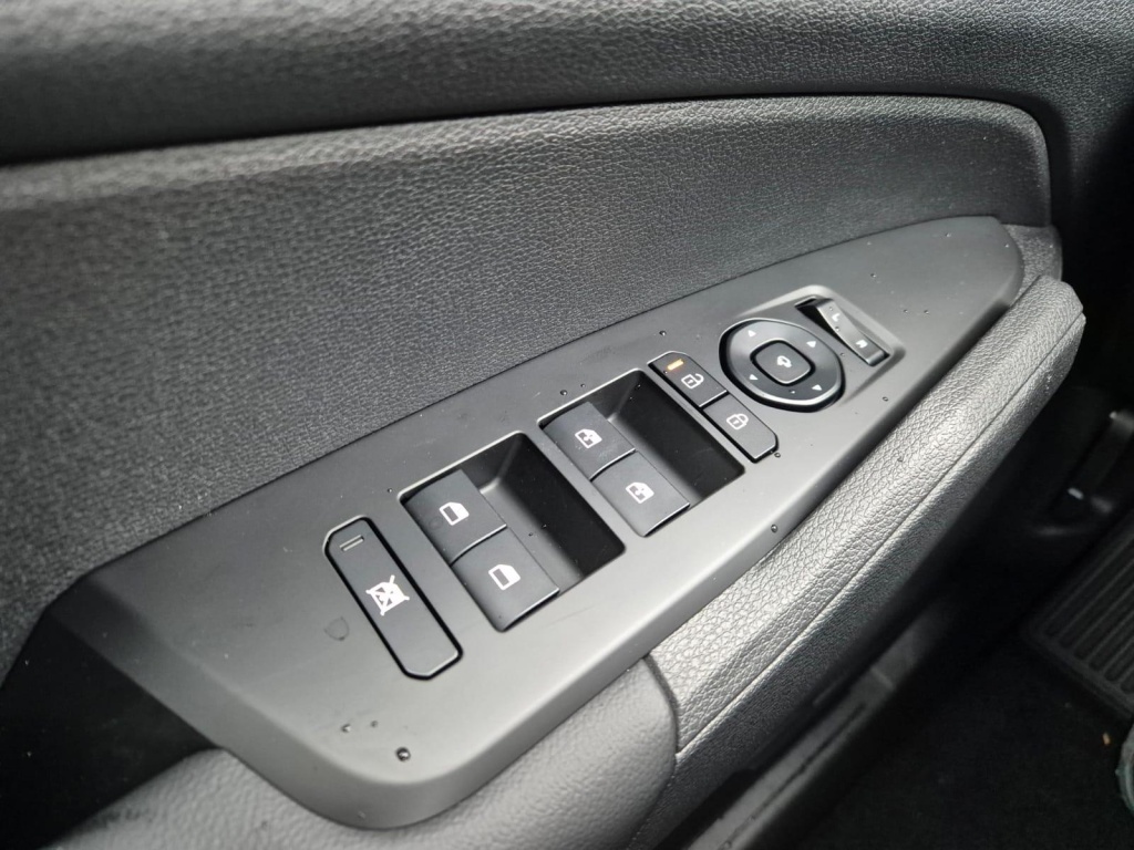 KIA Sportage 1.6 Gasoline 150hp - ref: 7-53584 - Photo 13