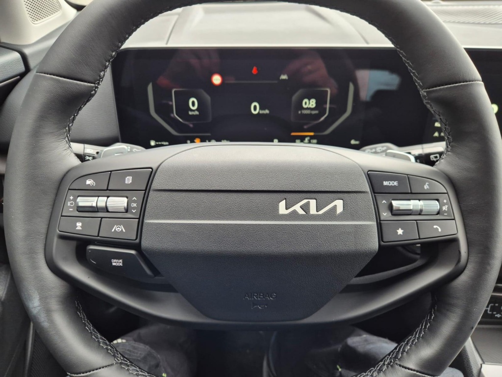 KIA Sportage 1.6 Gasoline 150hp - ref: 7-53584 - Photo 16