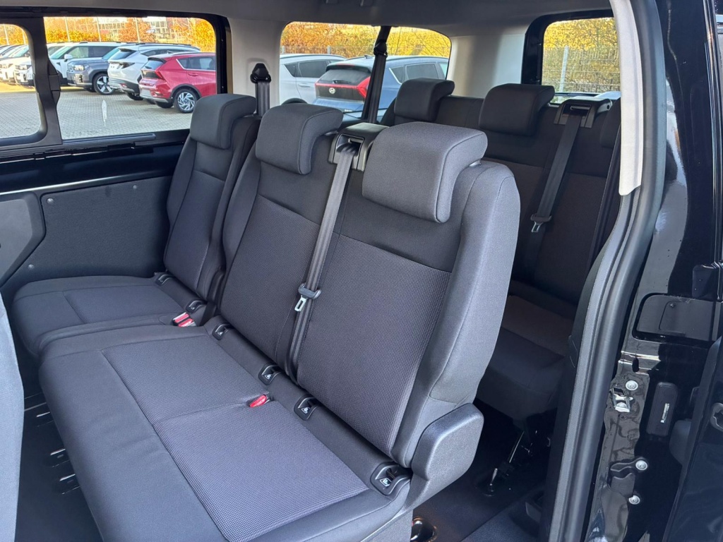 OPEL Vivaro Kombi XL 2.0L Diesel Automatic (177 PS) - ref: 7-53586 - Photo 8