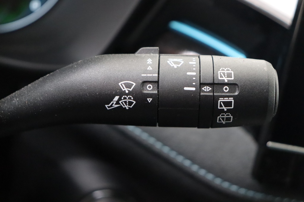 MG MG5 Luxury 61 kWh FWD - ref: 7-54231 - Photo 20