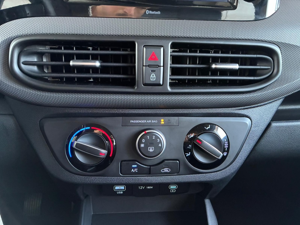 HYUNDAI i10 Comfort 1.0L 62 PS (46 kW) Manual (5MT) - ref: 7-54269 - Photo 14