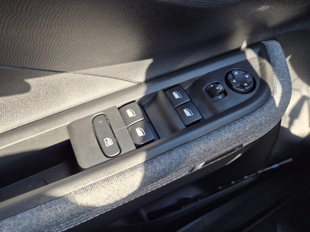 OPEL Frontera GS 1.2 Gasoline 110hp - ref: 7-54273 - Photo 14