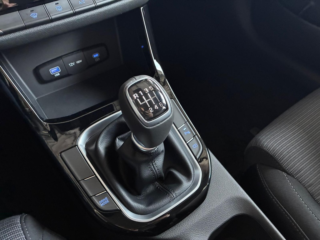 HYUNDAI i30 Comfort 1.0L GDI 100 PS (74 kW) Manual - ref: 7-54280 - Photo 18