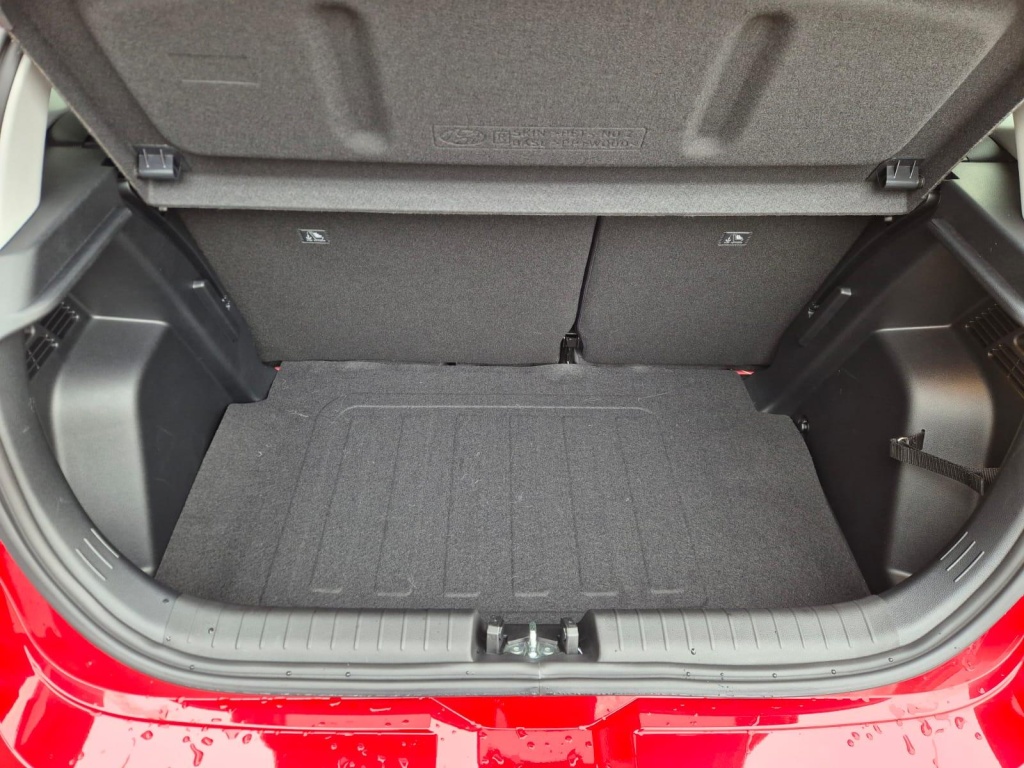 HYUNDAI i20 1.0 Gasoline 90hp - ref: 7-54406 - Photo 9