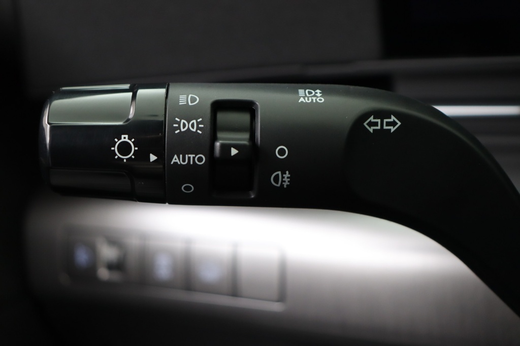 HYUNDAI Kona Feel 1.6 Gdi HEV 138 hp 6DCT - ref: 7-54424 - Photo 18