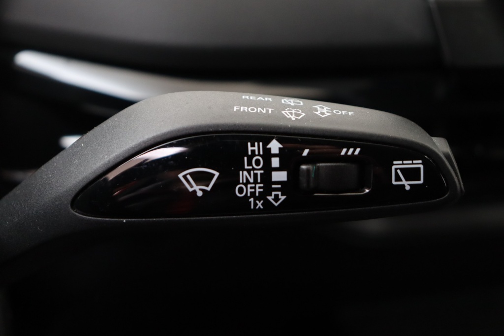 MG MG4 Luxury 64 kWh 204 hp - ref: 7-54570 - Photo 18