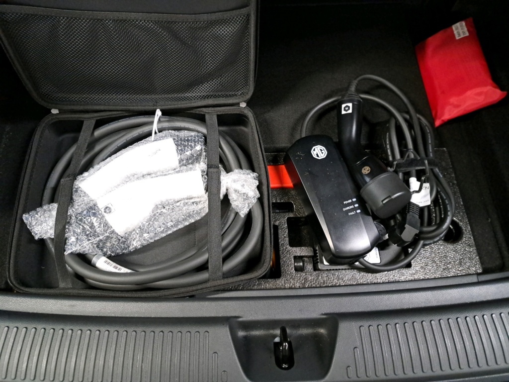 MG MG4 Luxury 64 kWh 204 hp - ref: 7-54581 - Photo 8