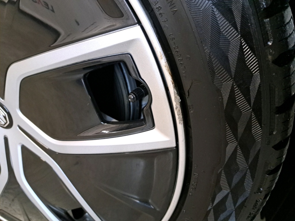 MG MG4 Luxury 64 kWh 204 hp - ref: 7-54582 - Photo 20