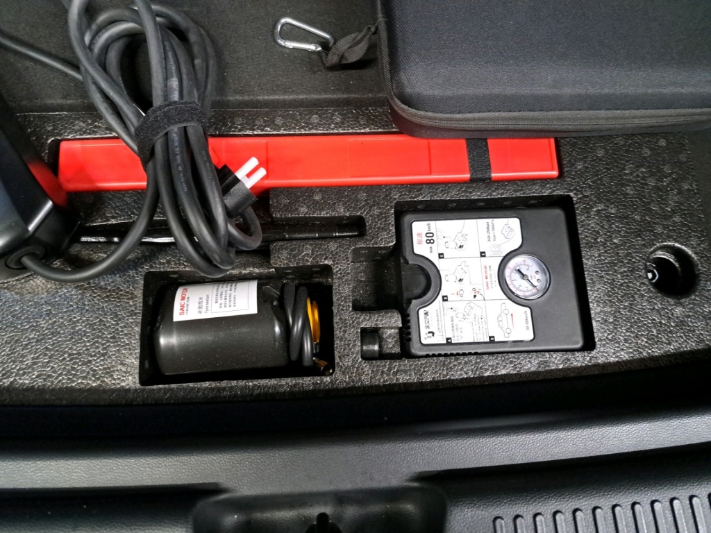 MG MG4 Luxury 64 kWh 204 hp - ref: 7-54582 - Photo 9