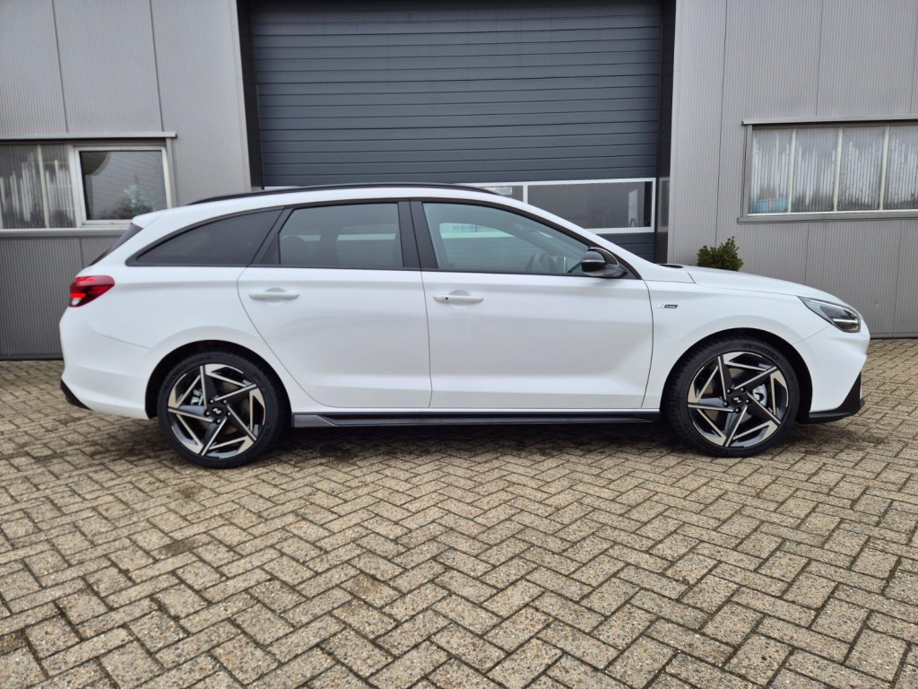 HYUNDAI i30 N-Line 1.6 Gasoline 150hp - ref: 7-54613 - Photo 6