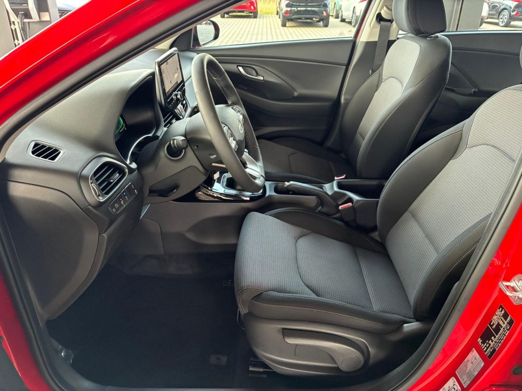 HYUNDAI i30 Style 1.5 T-GDI mHEV 140PS (103 kW) 6MT - ref: 7-54615 - Photo 5