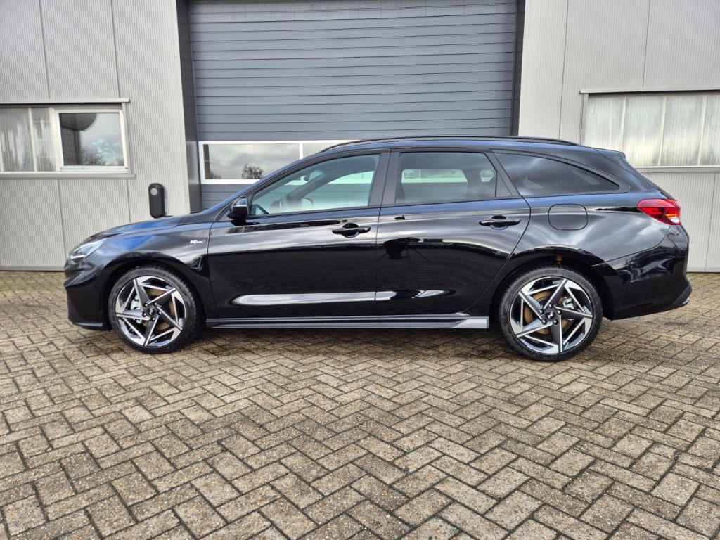 HYUNDAI i30 N-Line 1.6 Gasoline 150hp - ref: 7-54693 - Photo 2