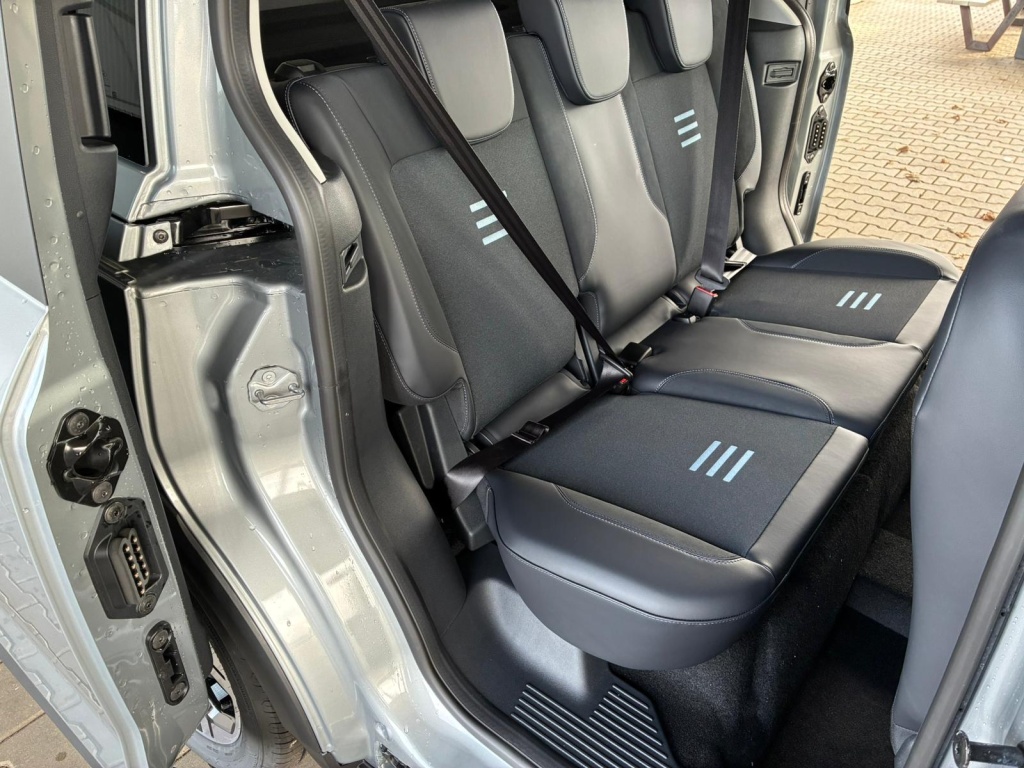 FORD Tourneo Active 1.0L EcoBoost 125 PS (92 kW) - ref: 7-54749 - Photo 10