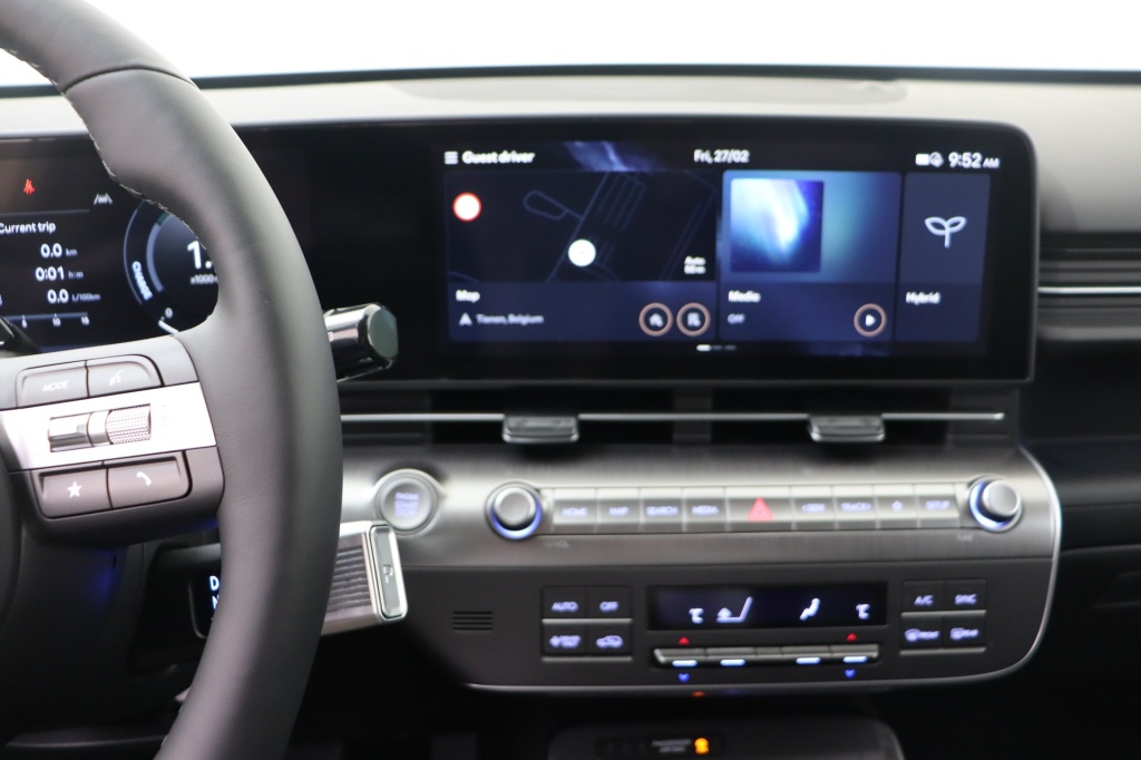 HYUNDAI Kona Shine Sensation+  1.6 Gdi HEV 6DCT - ref: 7-54774 - Photo 20