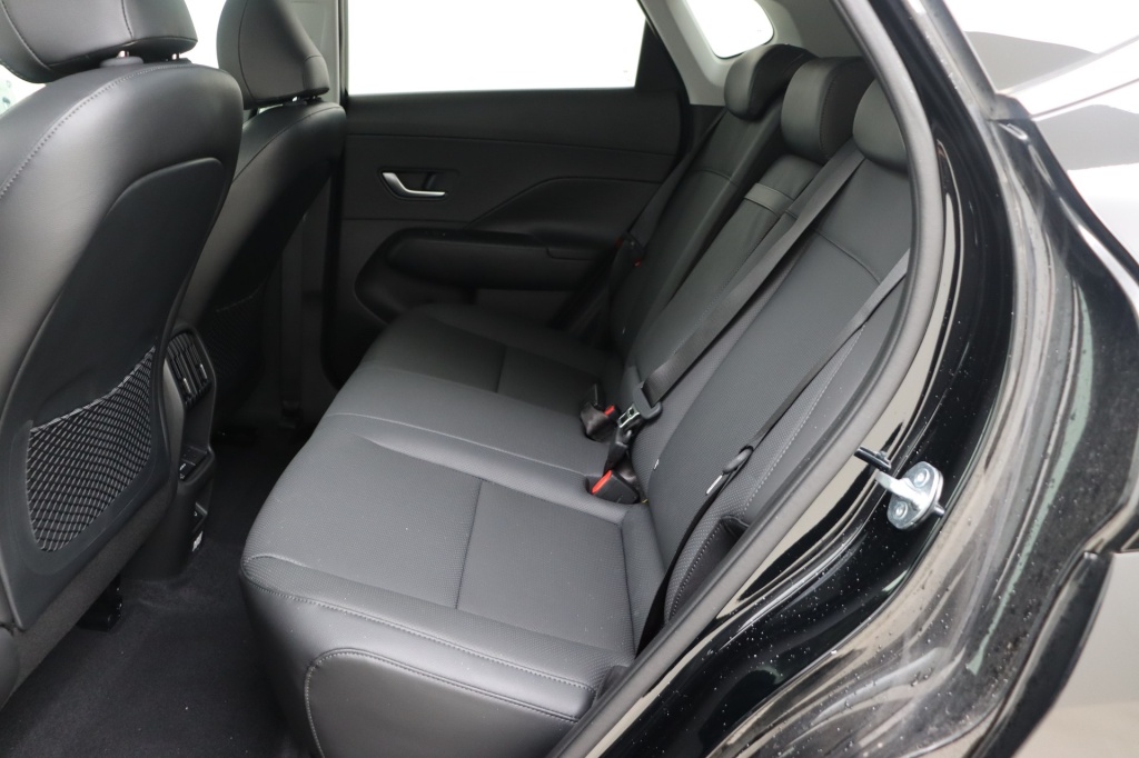 HYUNDAI Kona Shine 17