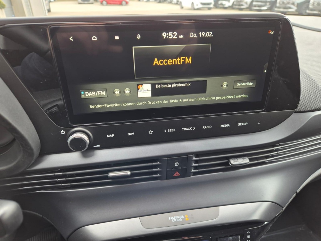 HYUNDAI i20 1.0 Gasoline 90hp - ref: 7-54858 - Photo 18