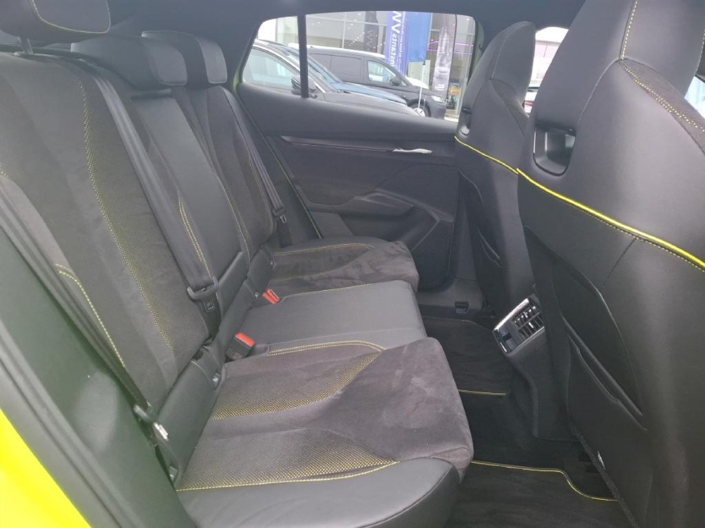 SKODA Enyaq RS Elektro 299hp - ref: 7-54871 - Photo 10