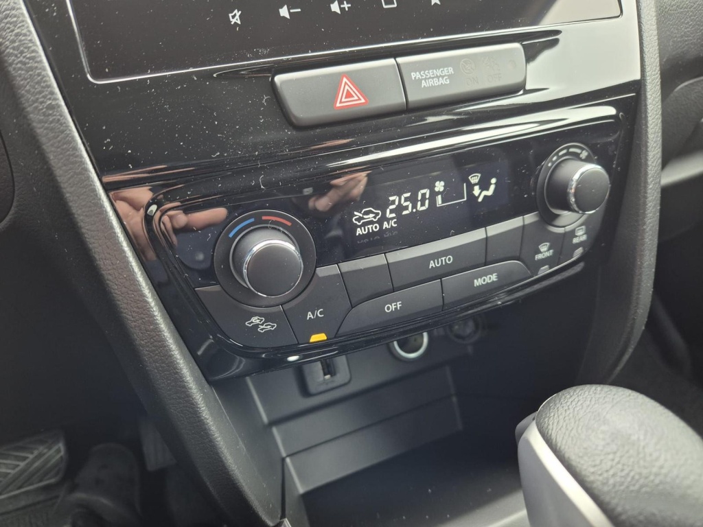 SUZUKI Vitara Comfort+ 1.4 Gasoline 110hp - ref: 7-55173 - Photo 20