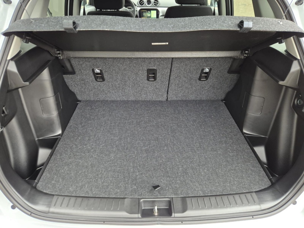 SUZUKI Vitara Comfort+ 1.4 Gasoline 110hp - ref: 7-55173 - Photo 9