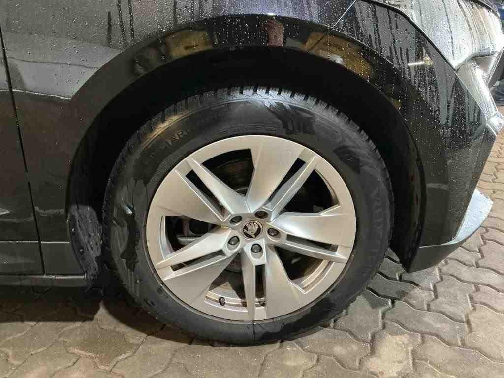 SKODA Enyaq Enyaq iV 60 Loft Elektro 180hp - ref: 7-55272 - Photo 7