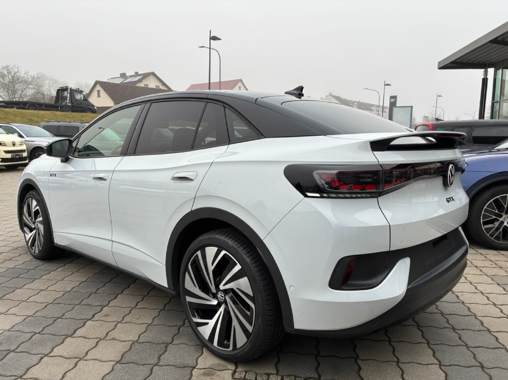 VOLKSWAGEN ID.5 GTX Elektro 299hp - ref: 7-55279 - Photo 4